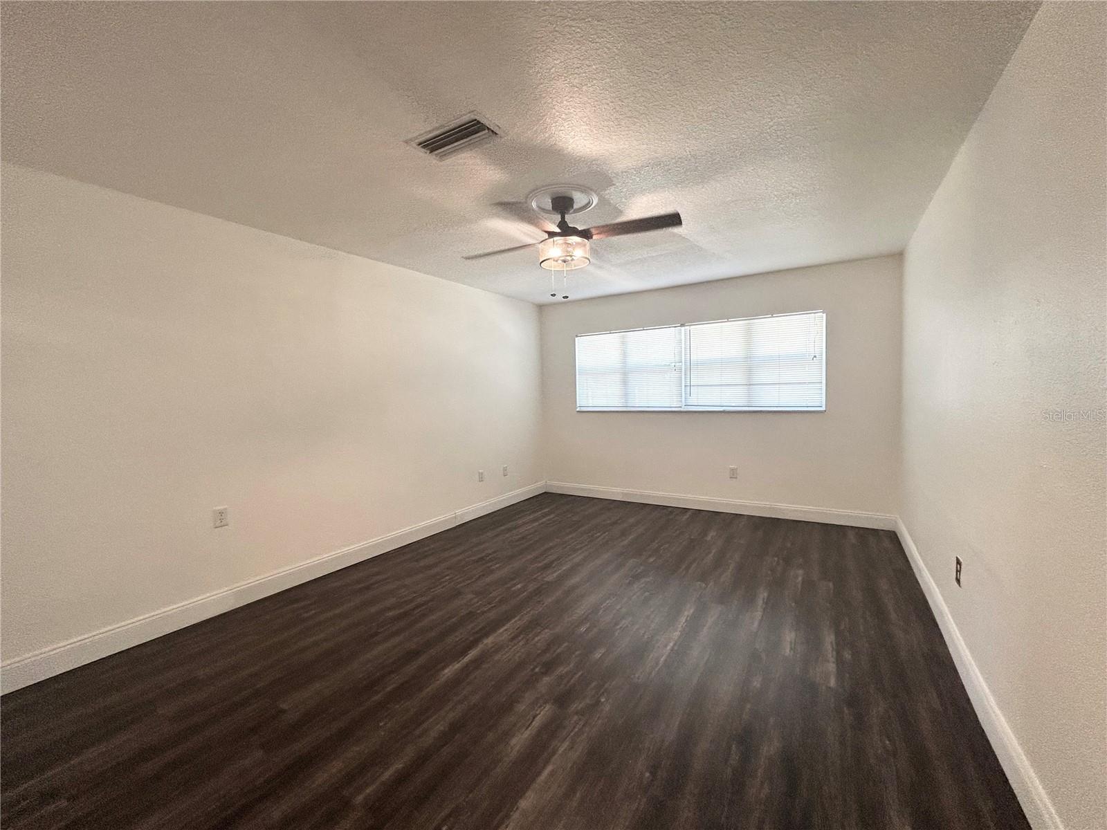 SKYLAKE - Residential Lease