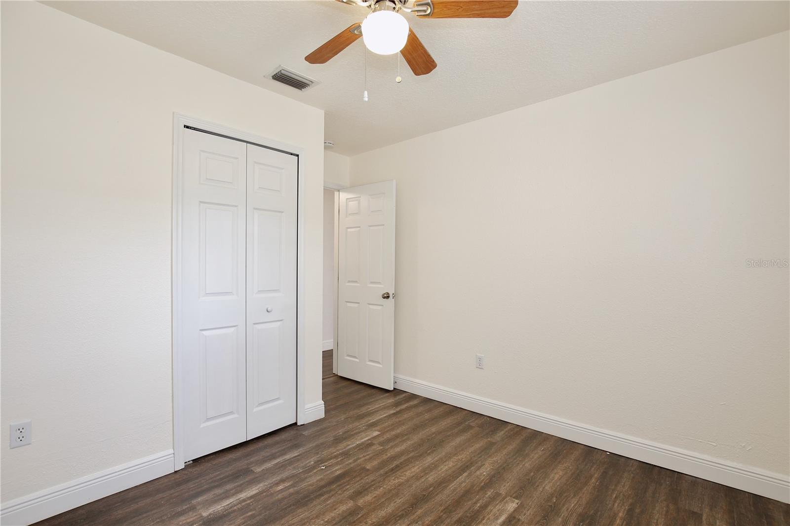 SKYLAKE - Residential Lease