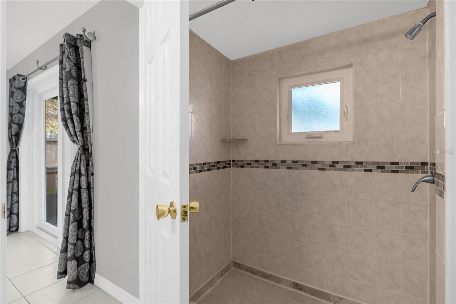 RIVEN PINES - Residential