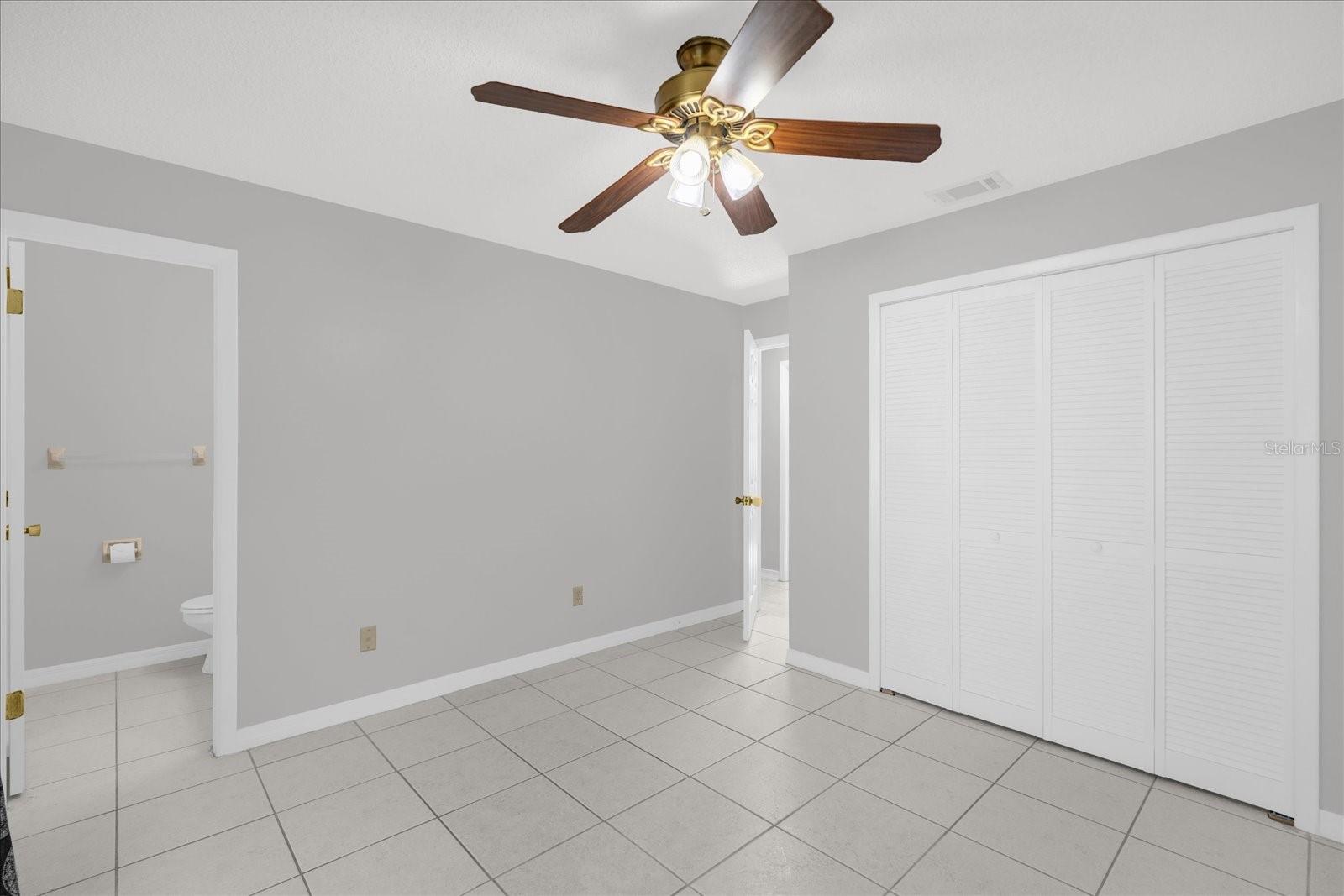 RIVEN PINES - Residential