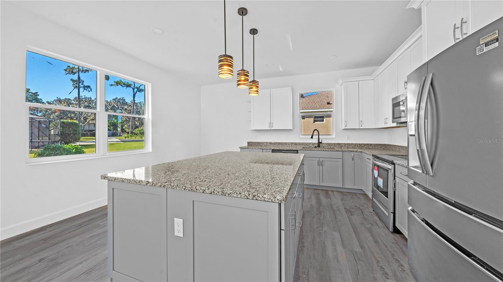 PINE DALE ESTATES UNIT 4 - Residential Lease