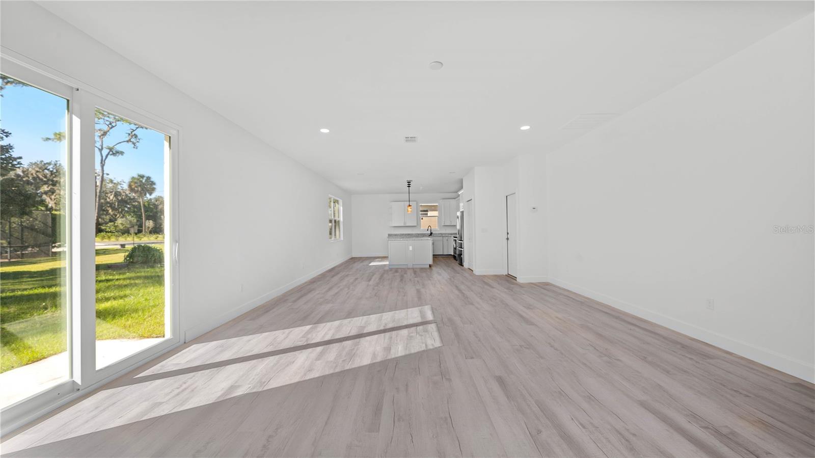 PINE DALE ESTATES UNIT 4 - Residential Lease