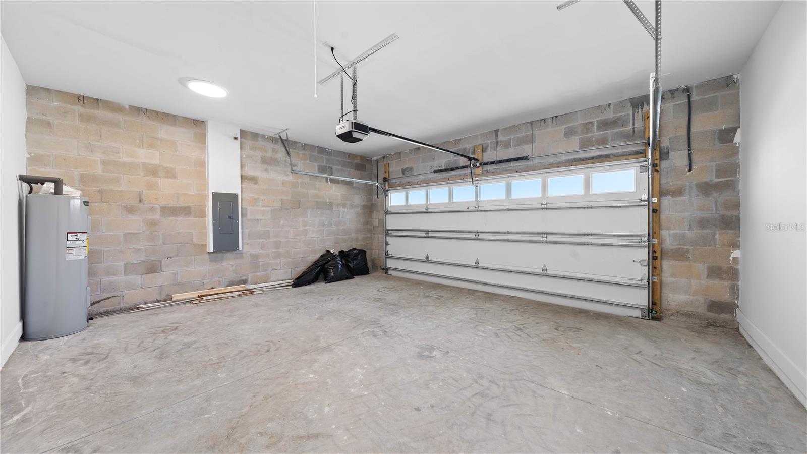 PINE DALE ESTATES UNIT 4 - Residential Lease