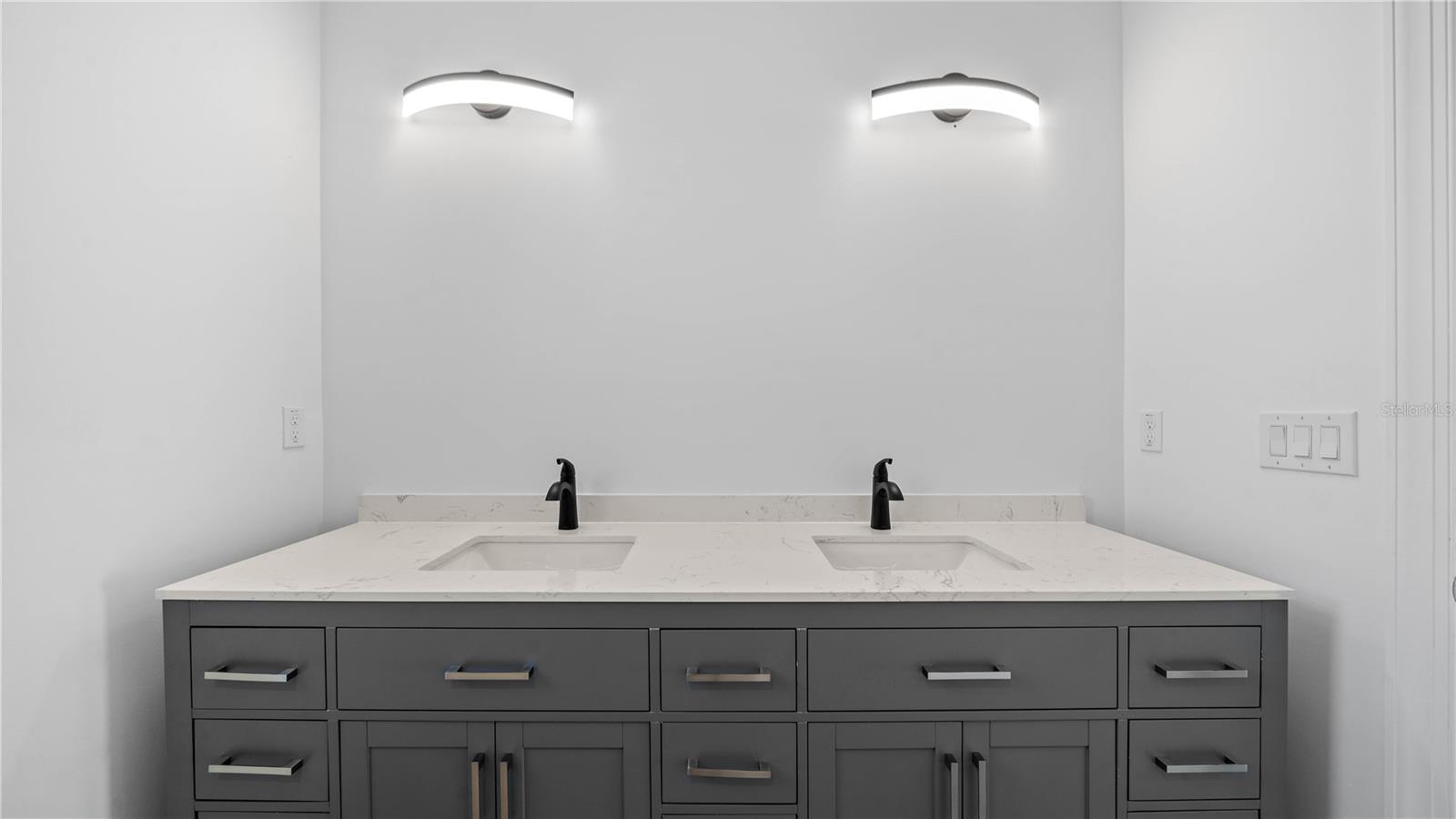 PINE DALE ESTATES UNIT 4 - Residential Lease