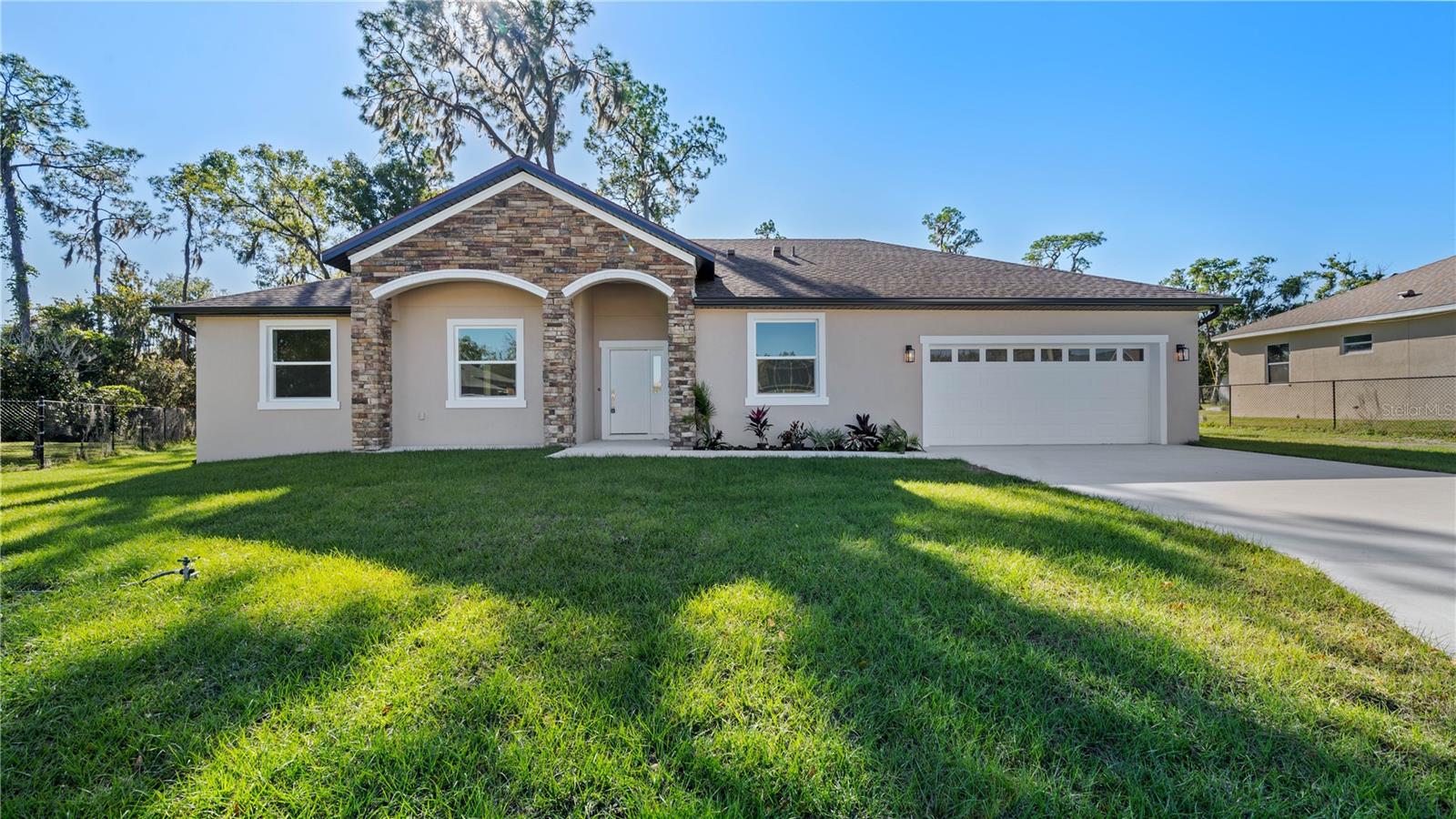 PINE DALE ESTATES UNIT 4 - Residential Lease