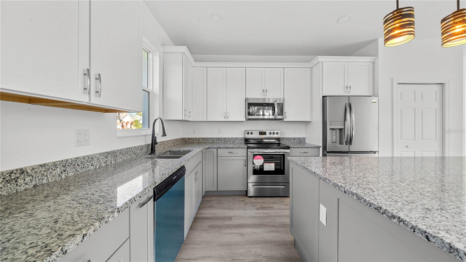 PINE DALE ESTATES UNIT 4 - Residential Lease