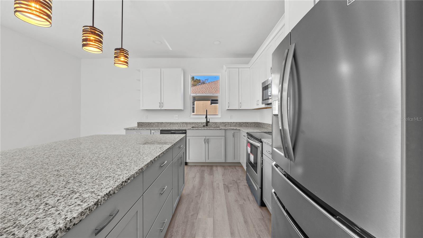 PINE DALE ESTATES UNIT 4 - Residential Lease