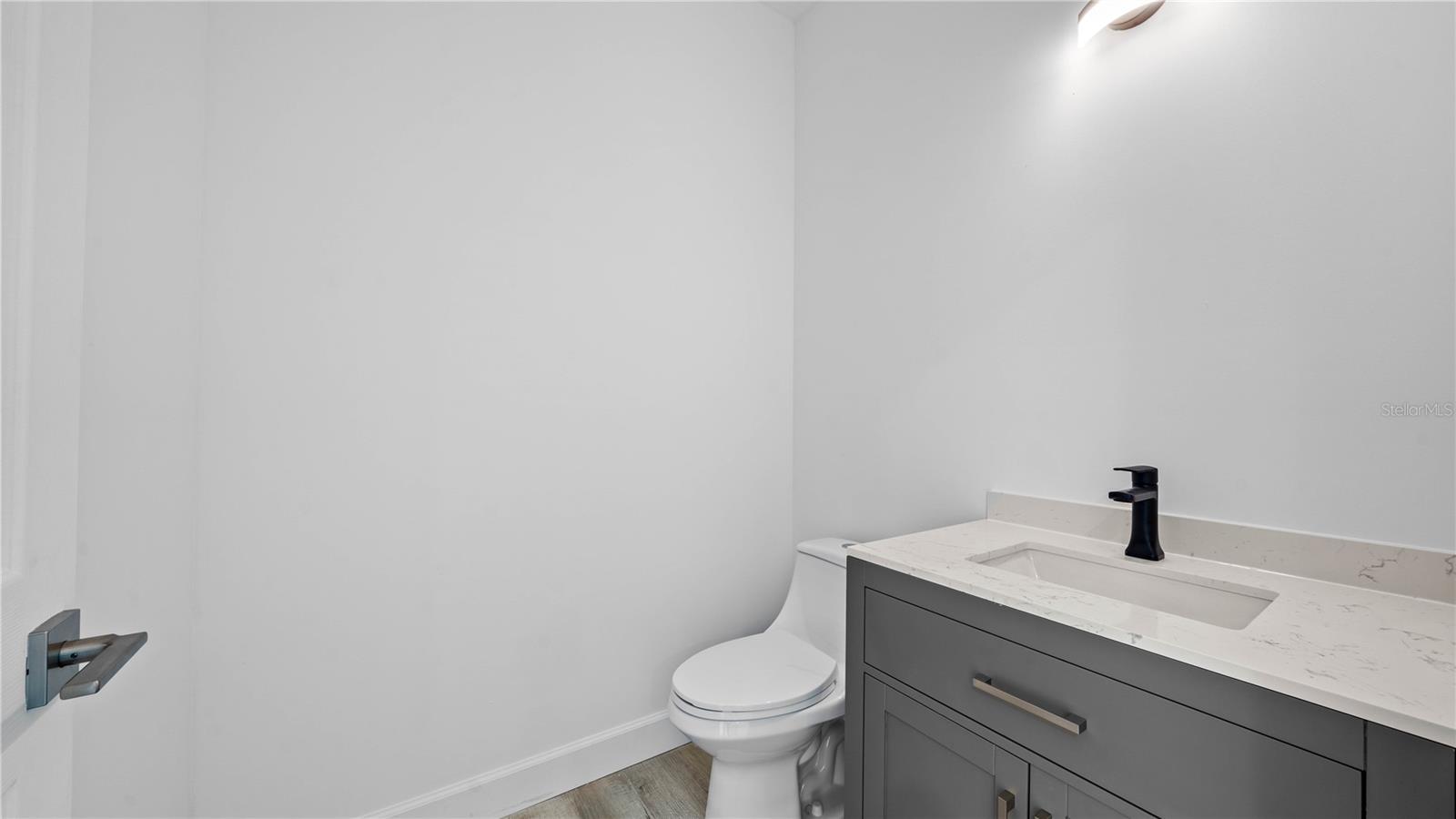 PINE DALE ESTATES UNIT 4 - Residential Lease