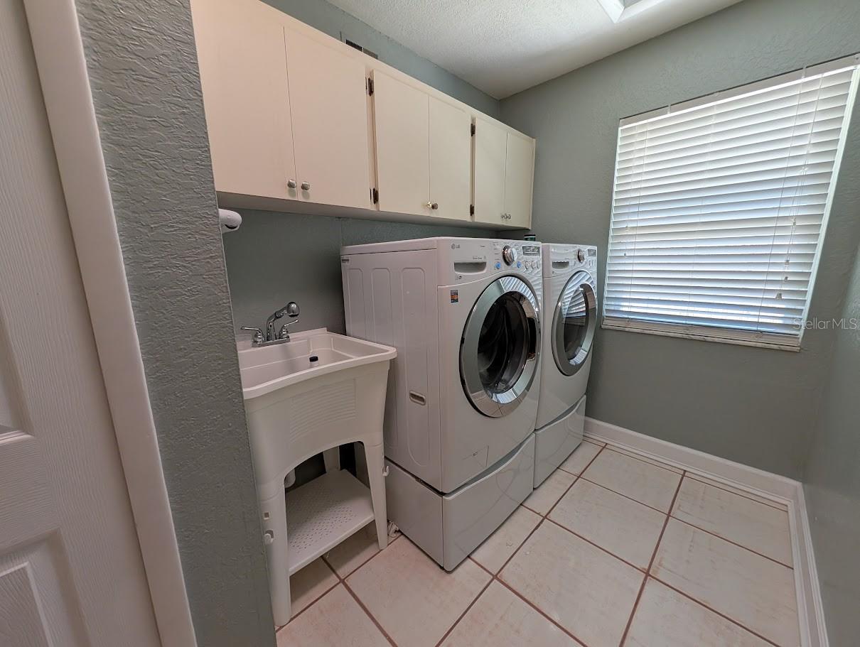 SHADOW PINES ESTATES - Residential