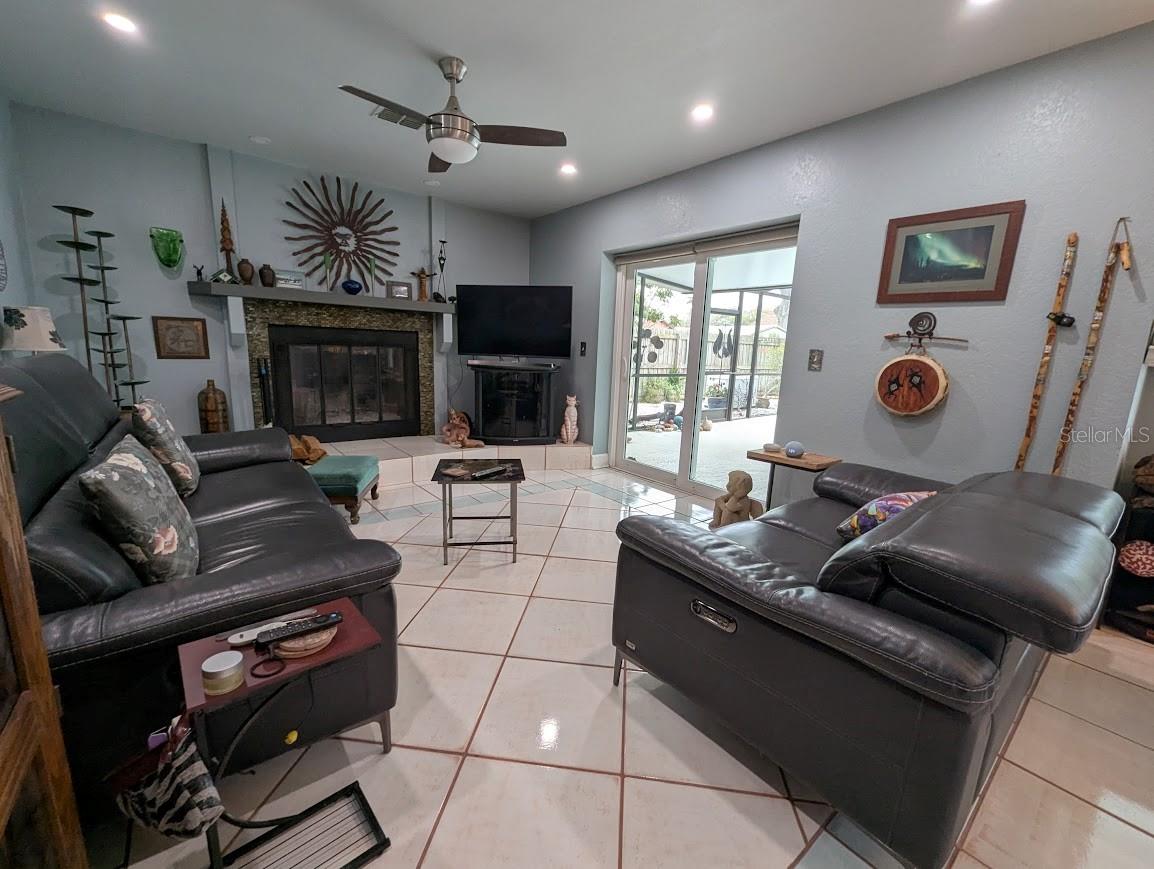 SHADOW PINES ESTATES - Residential