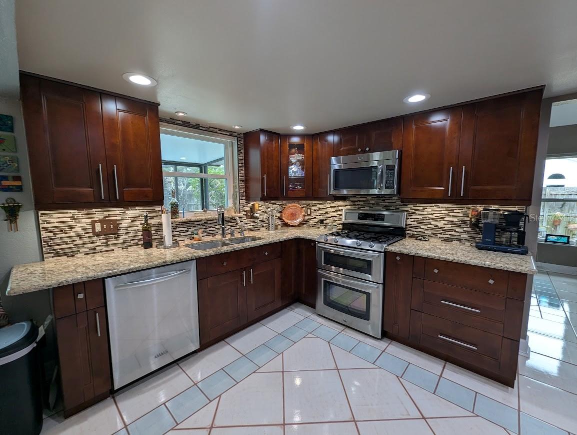 SHADOW PINES ESTATES - Residential