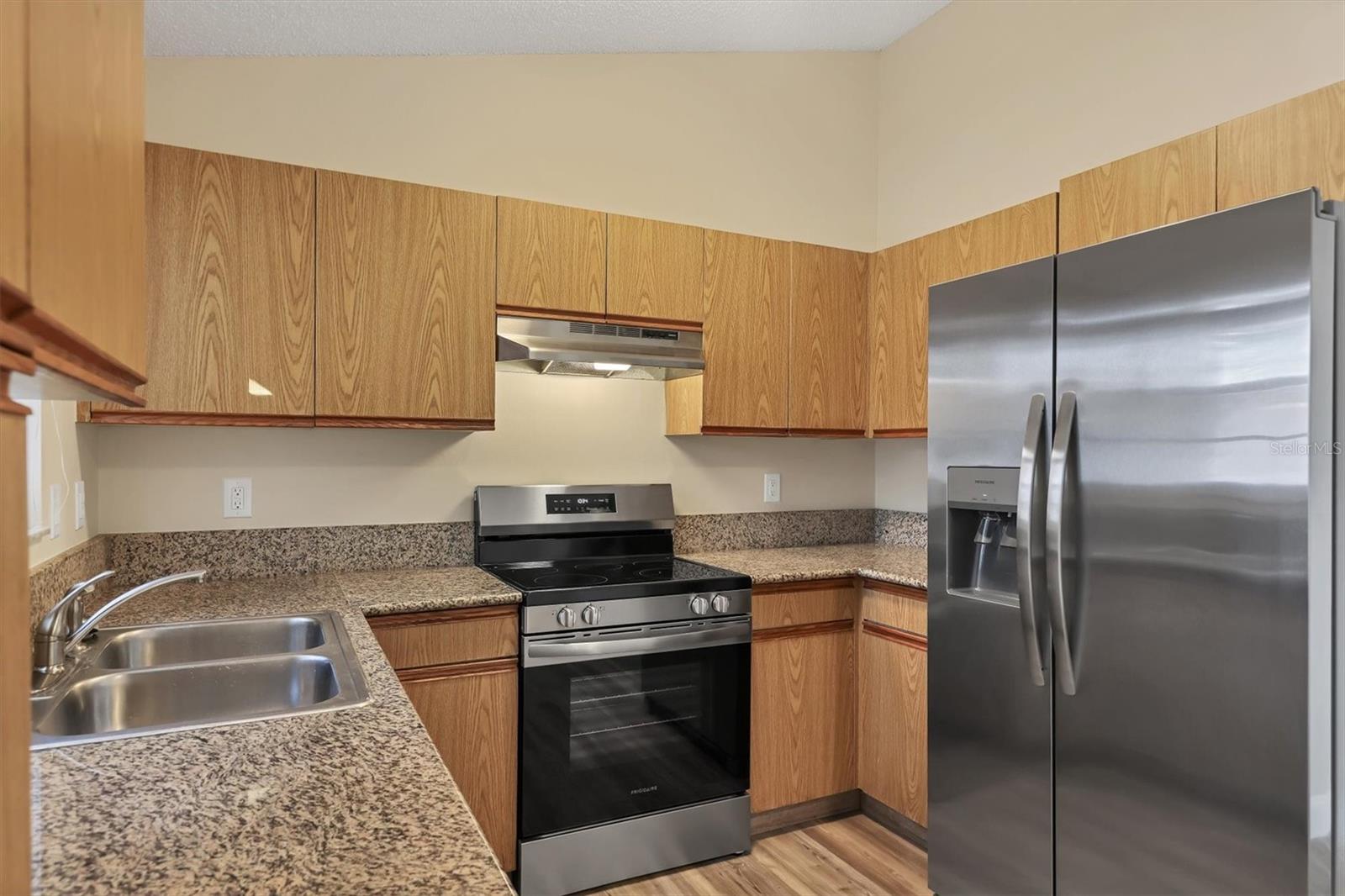 THE VILLAGES OF LAKESIDE SOUTH PH I REV - Residential