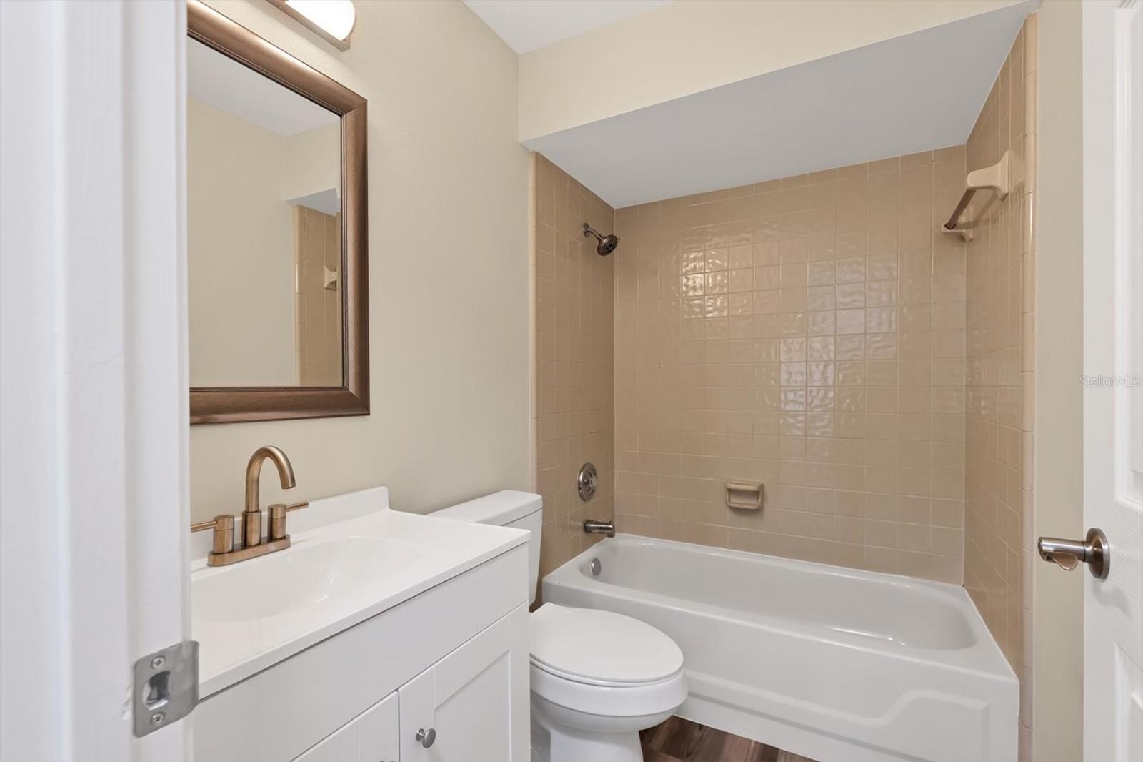 THE VILLAGES OF LAKESIDE SOUTH PH I REV - Residential