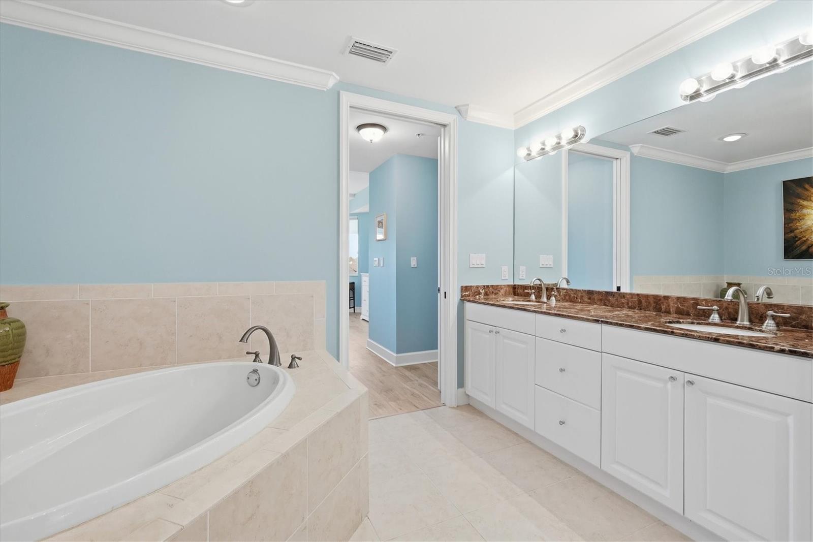 HACIENDA DEL MAR - Residential