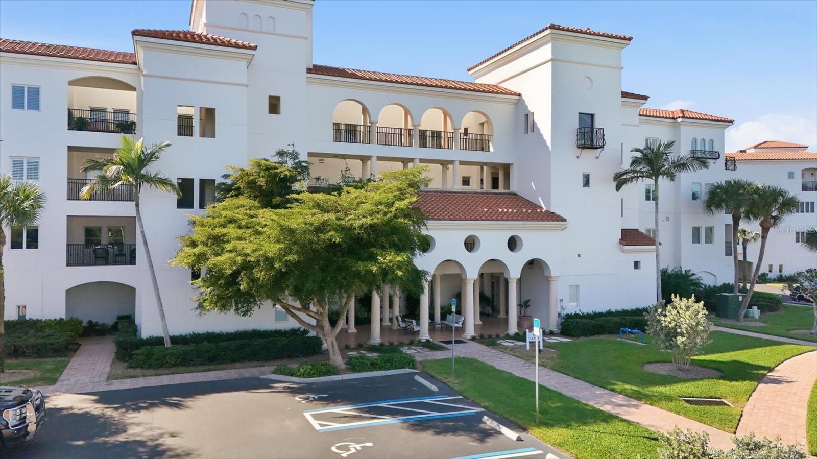 HACIENDA DEL MAR - Residential