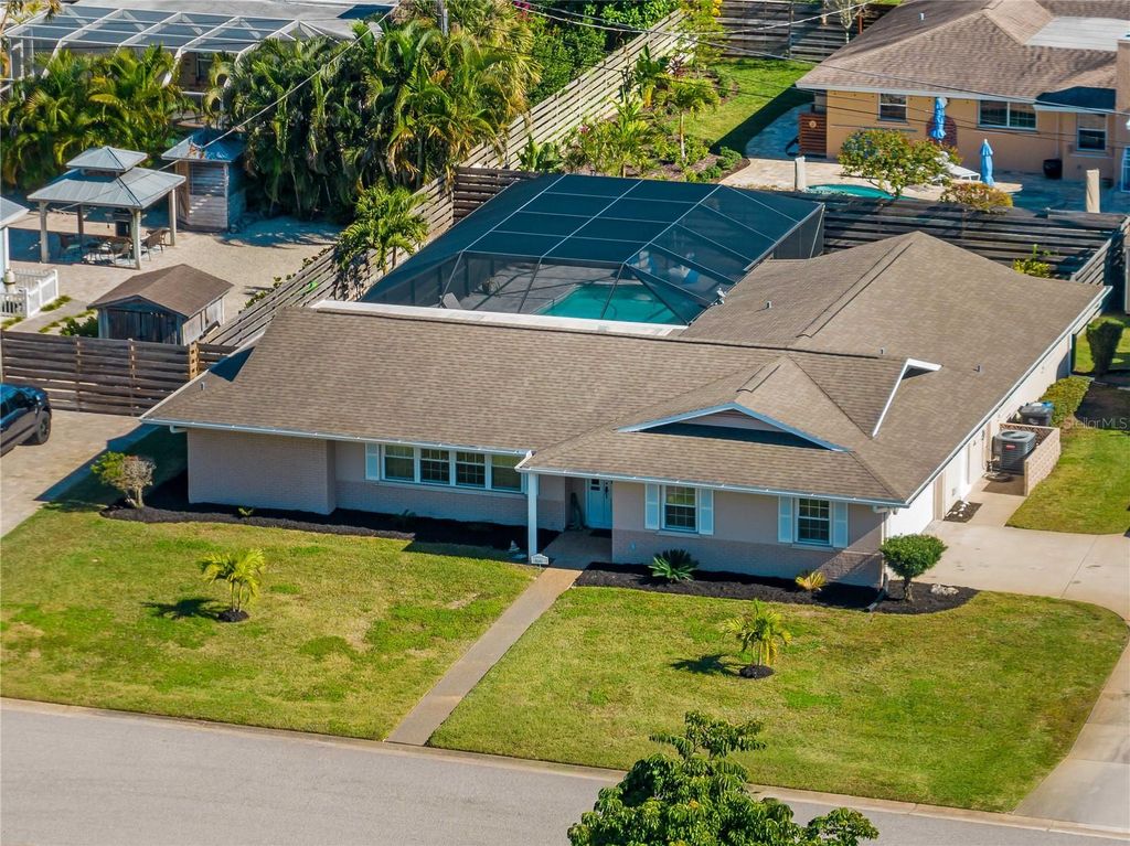 Photo of 2003 49th Street W, Bradenton, FL 34209 (MLS # A4675953)