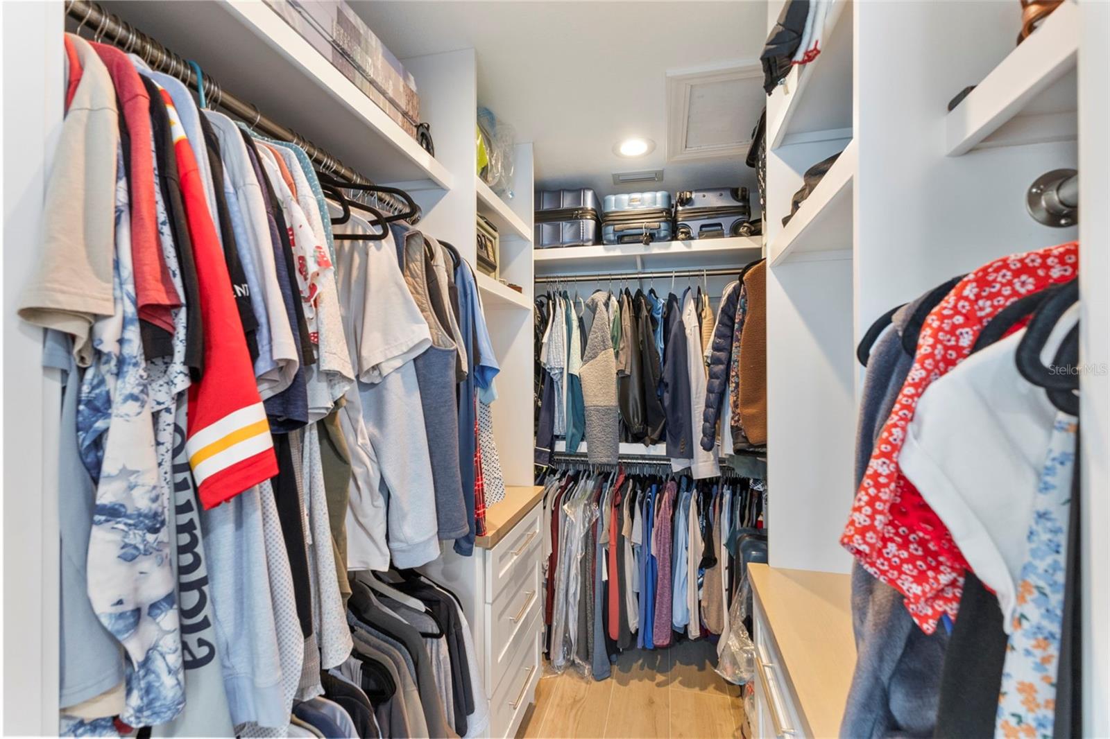 BAYWOOD VILLAGE - Residential