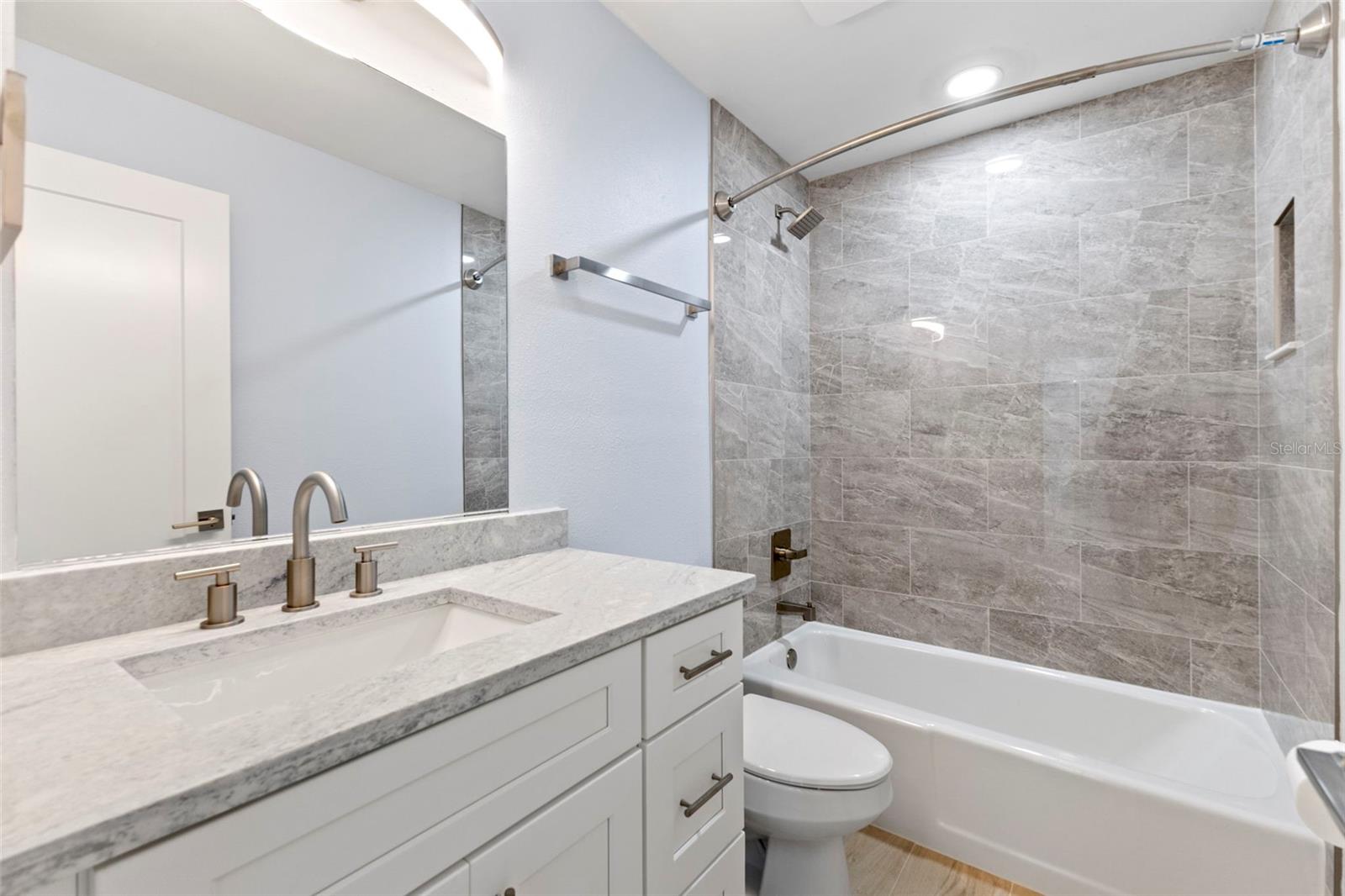 BAYWOOD VILLAGE - Residential