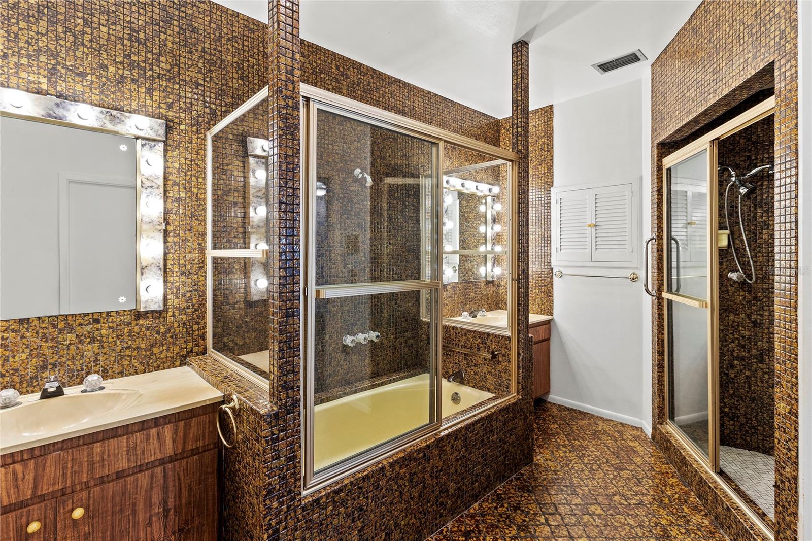 DESOTO ACRES - Residential