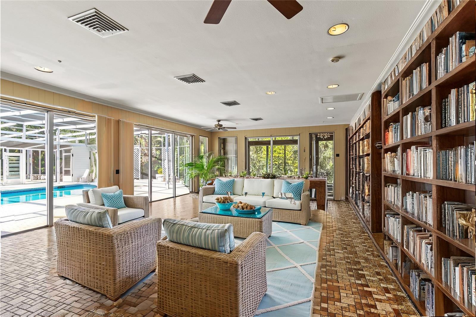 DESOTO ACRES - Residential