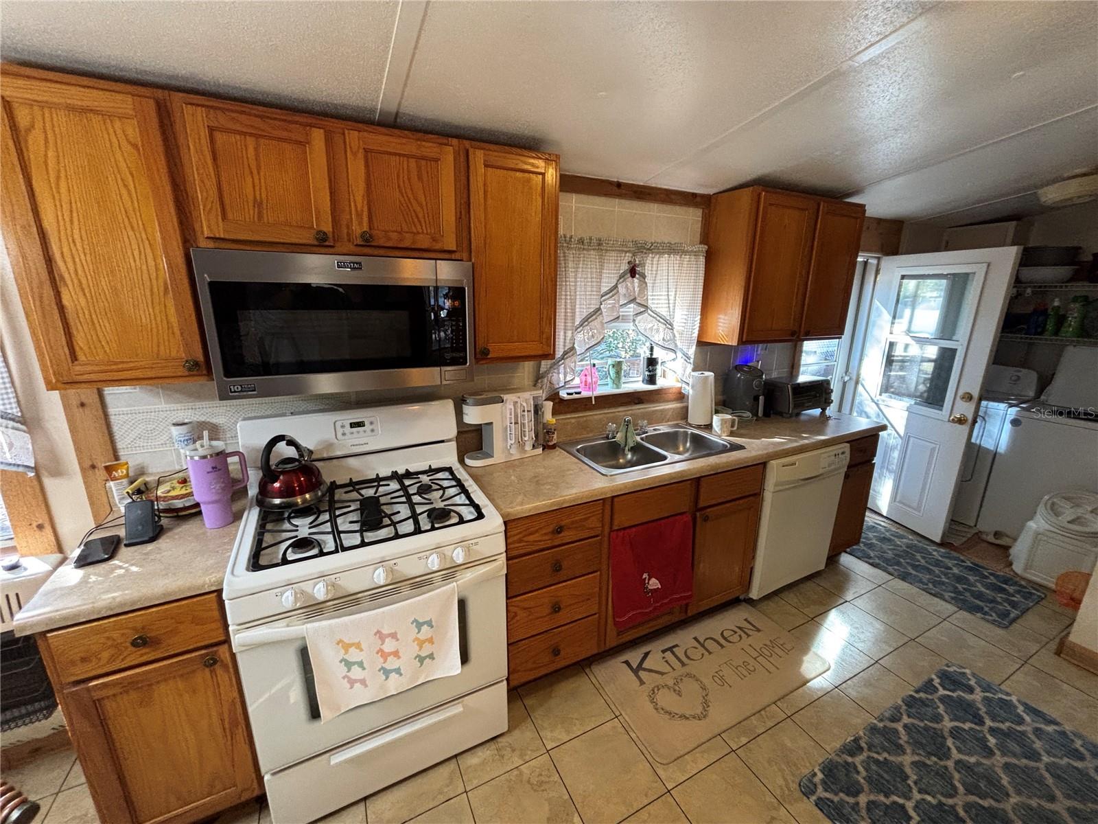 HALFMOON CAMPSITES - Residential