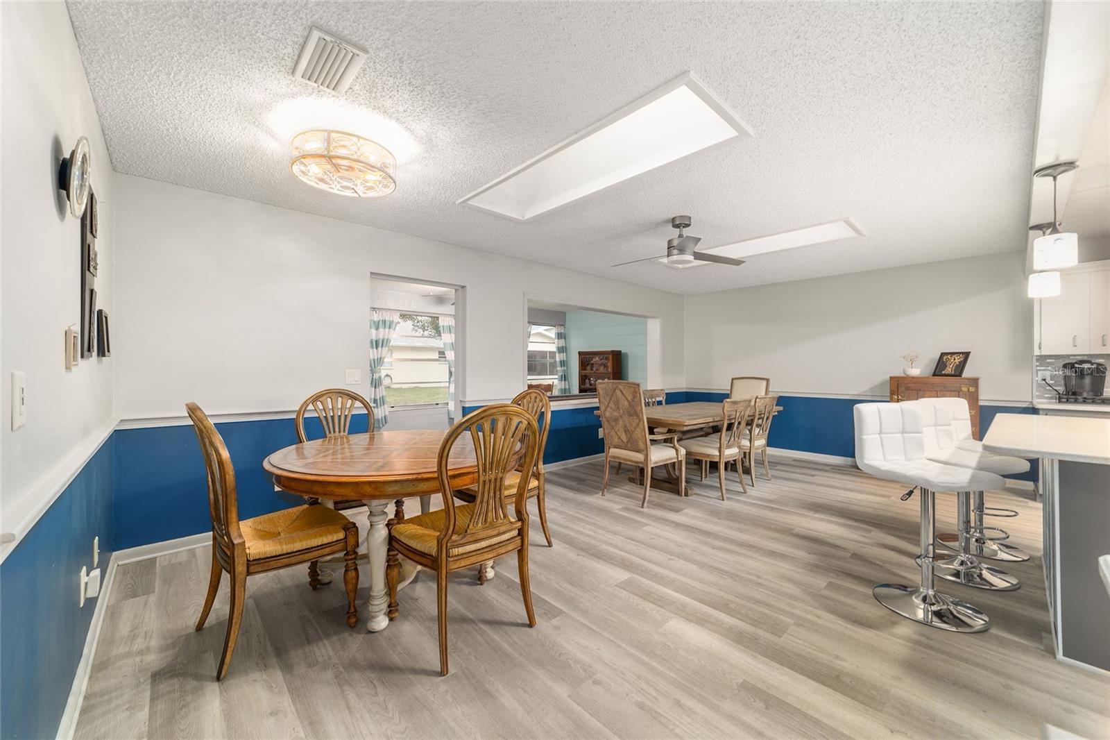 ON TOP OF THE WORLD - Residential