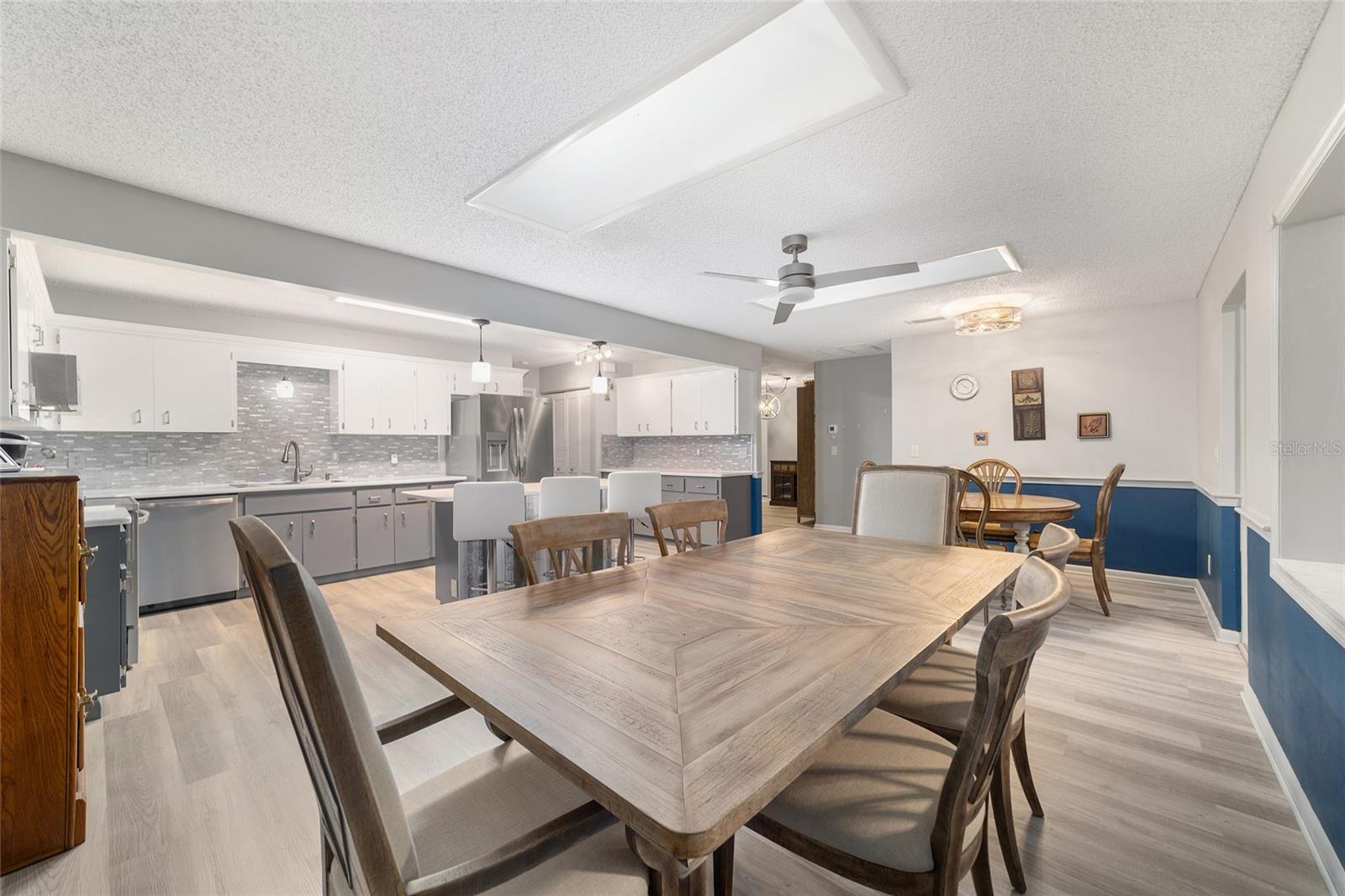 ON TOP OF THE WORLD - Residential