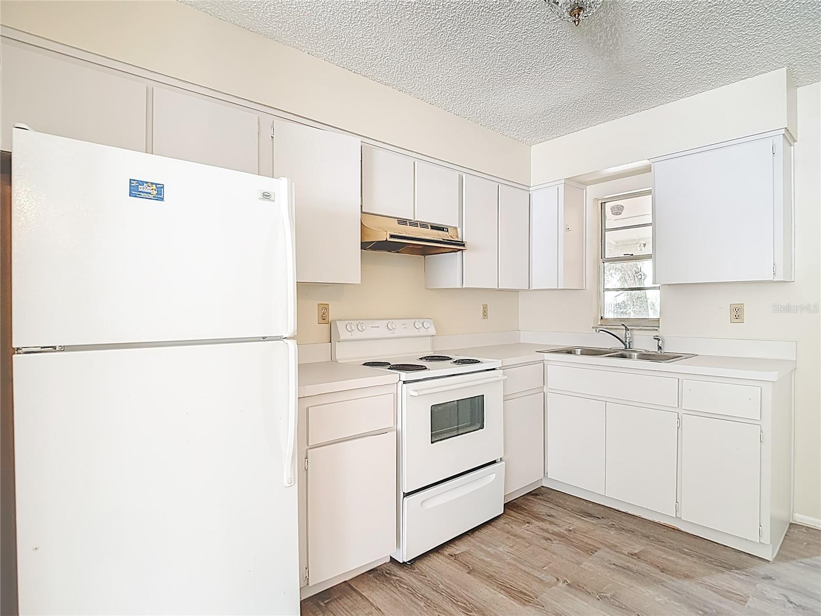 HOFFMANS SUB 2 - Residential Income