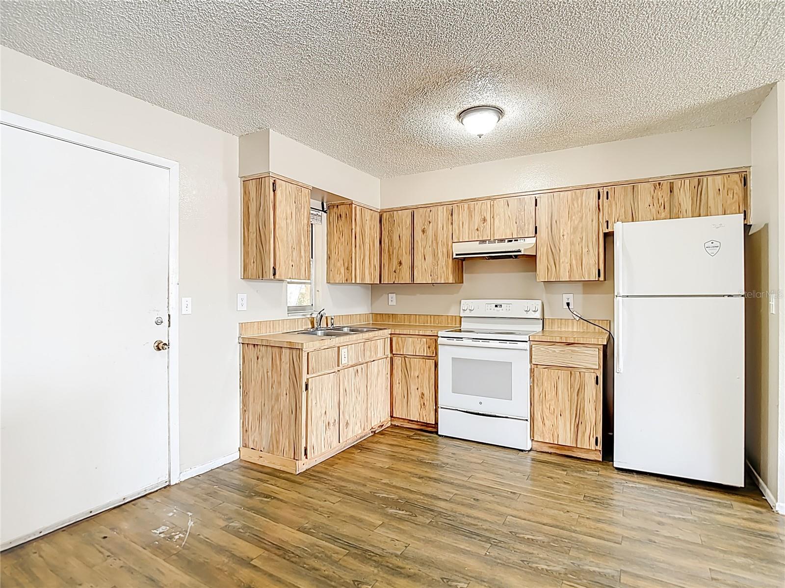 HOFFMANS SUB 2 - Residential Income