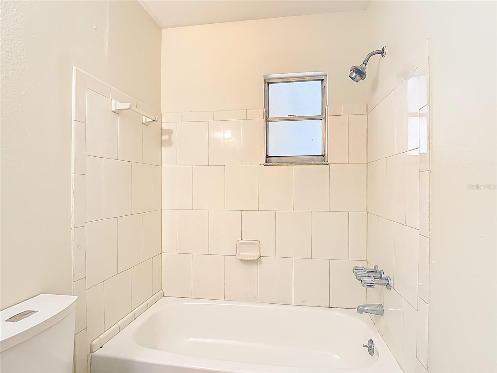 HOFFMANS SUB 2 - Residential Income