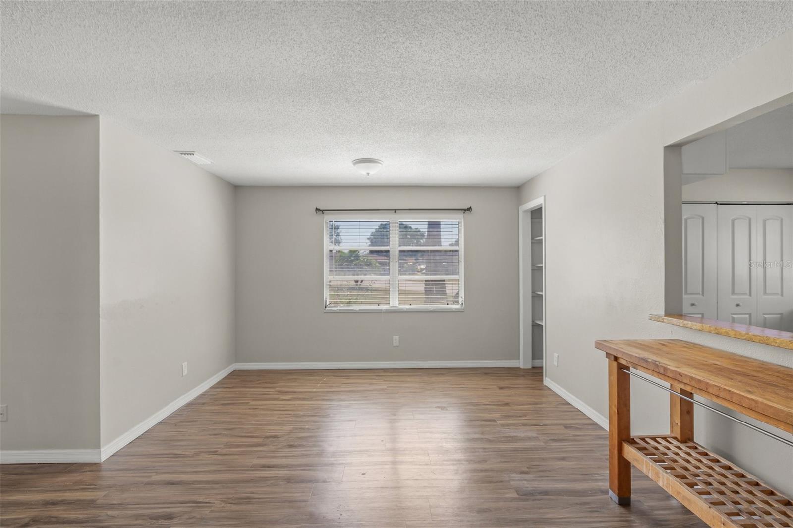 LAKE TIPPECANOE - Residential Lease
