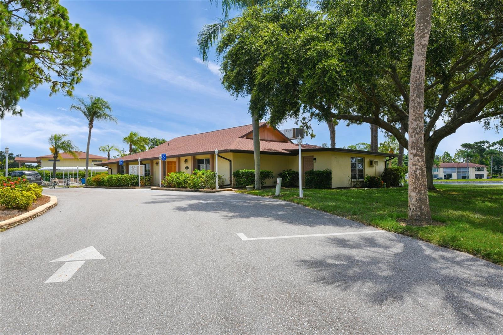 LAKE TIPPECANOE - Residential Lease