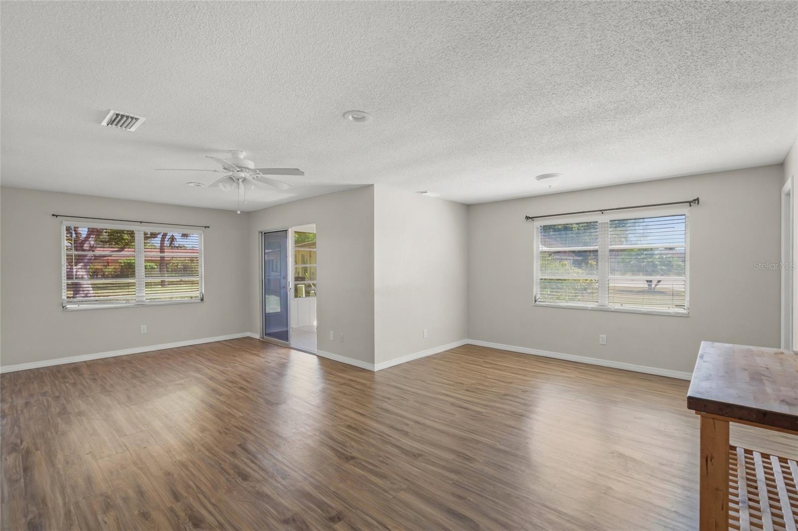 LAKE TIPPECANOE - Residential Lease