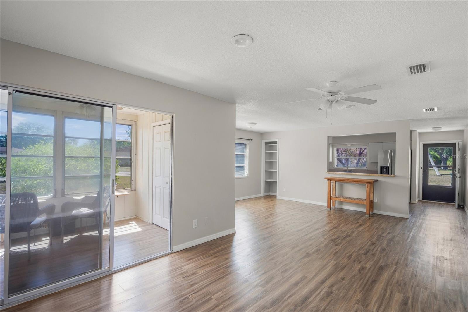 LAKE TIPPECANOE - Residential Lease