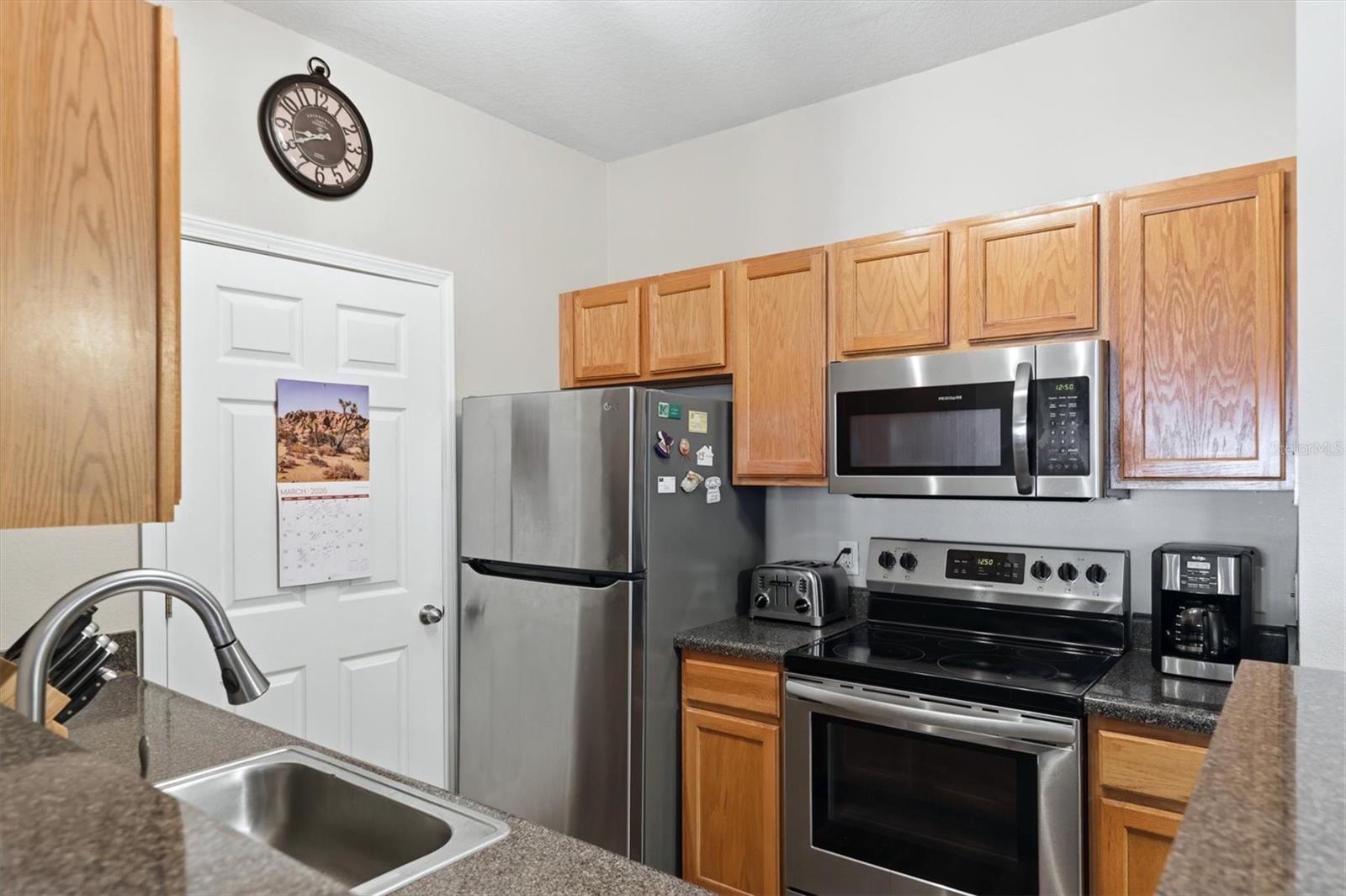 THE PALMS OF CORTEZ - Residential