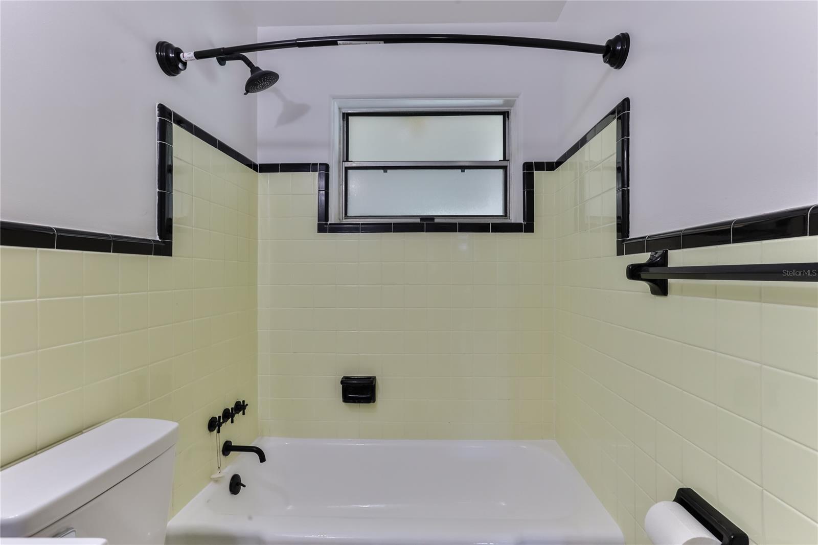 Islesboro Sec 02 - Residential Lease