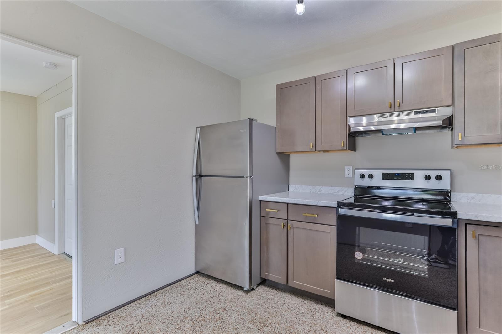 Islesboro Sec 02 - Residential Lease