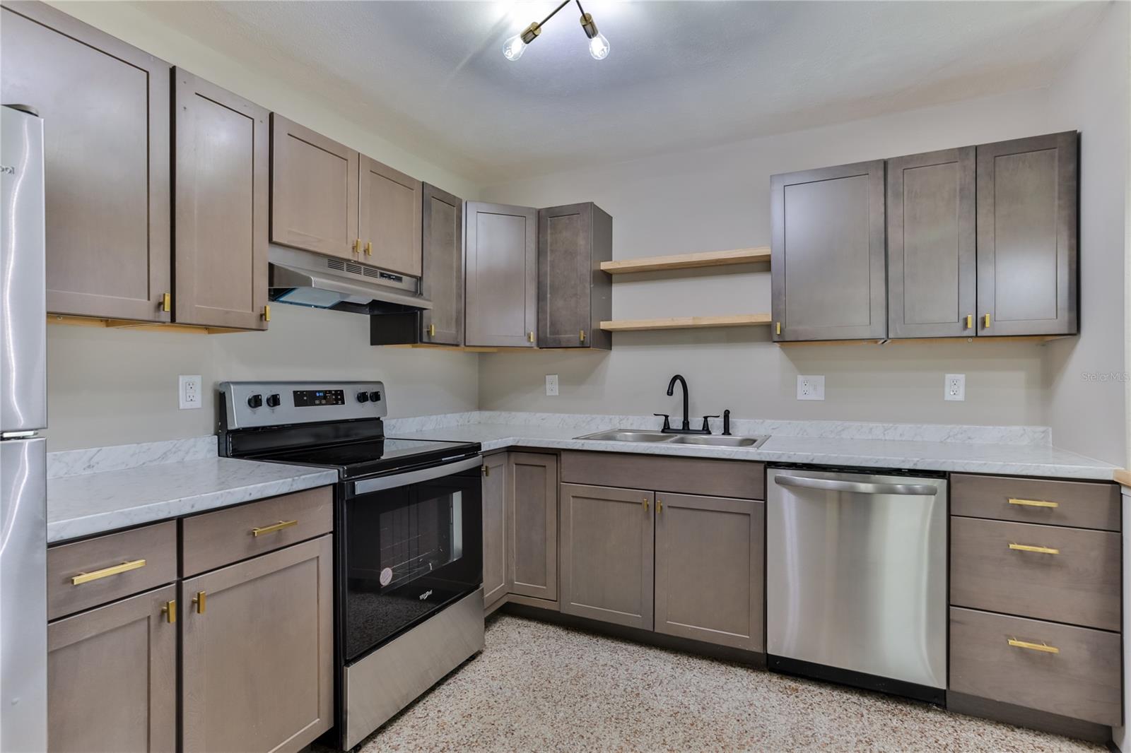 Islesboro Sec 02 - Residential Lease