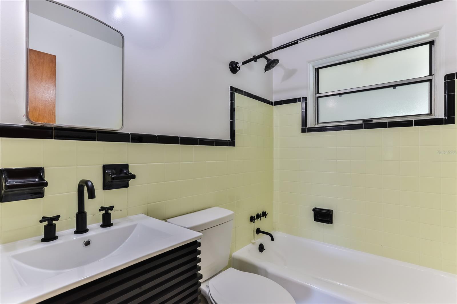 Islesboro Sec 02 - Residential Lease