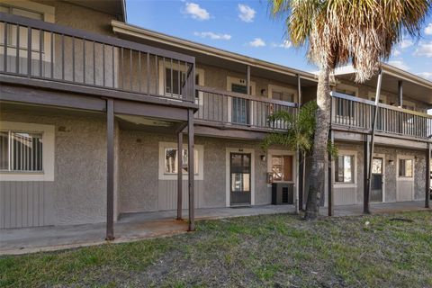 Photo of 6330 Newtown Circle #30B4, Tampa, FL 33615 (MLS # TB8484796)