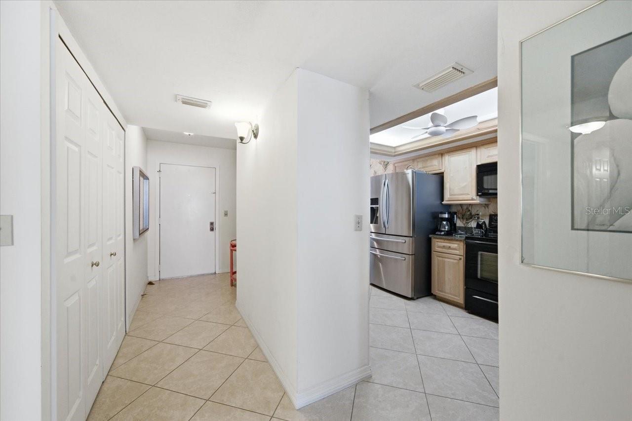 VIEWPOINT-ON-THE-BAY CONDO - Residential