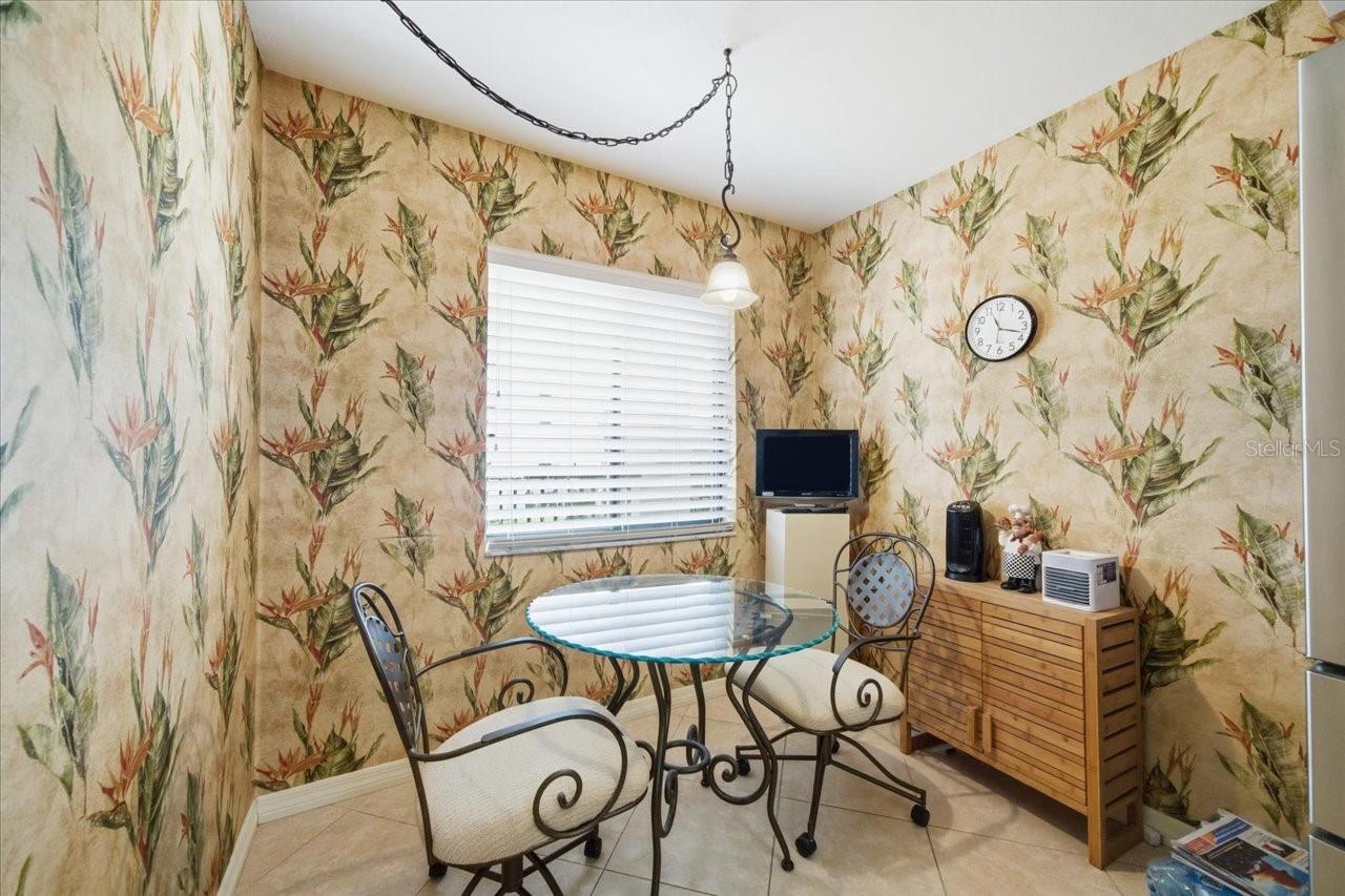 VIEWPOINT-ON-THE-BAY CONDO - Residential