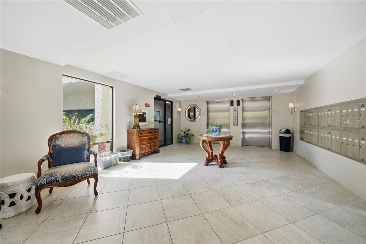 VIEWPOINT-ON-THE-BAY CONDO - Residential