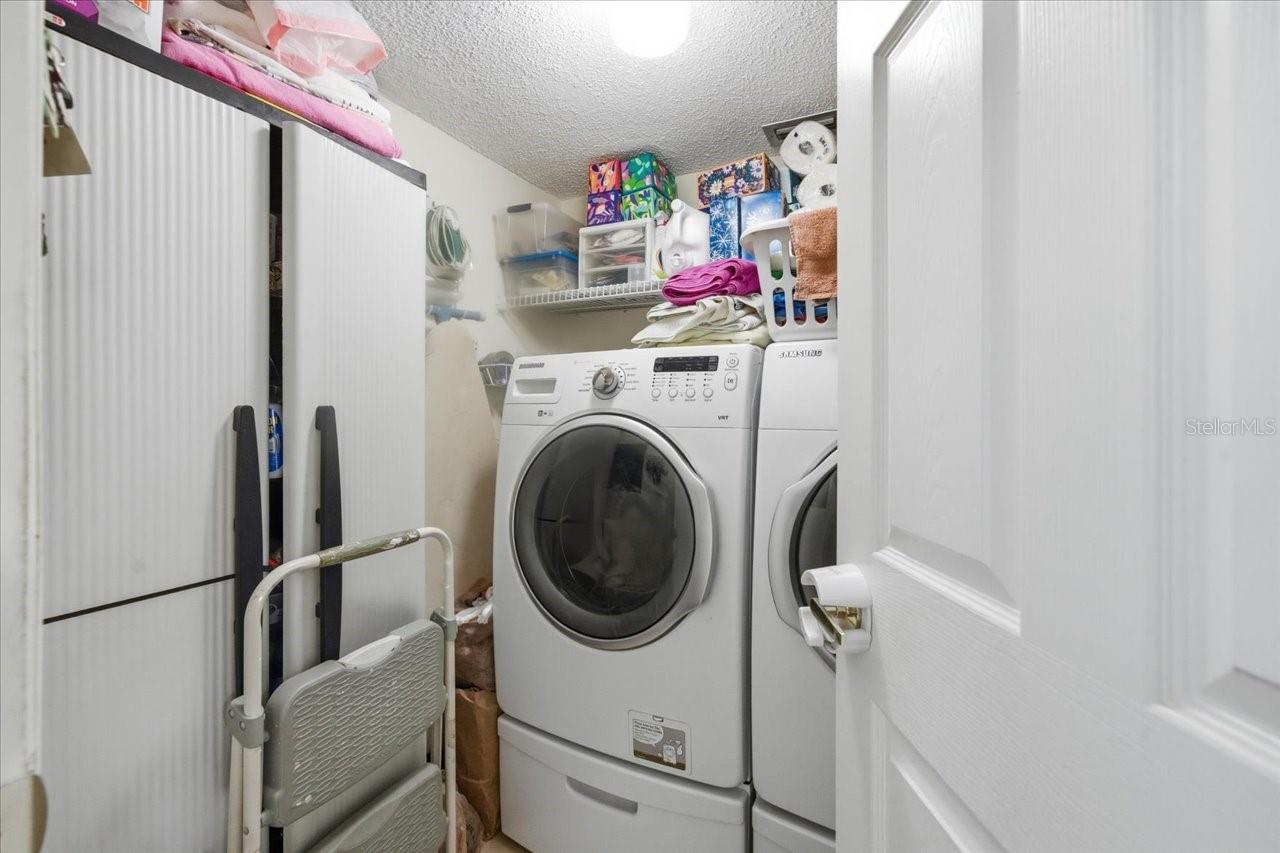 VIEWPOINT-ON-THE-BAY CONDO - Residential