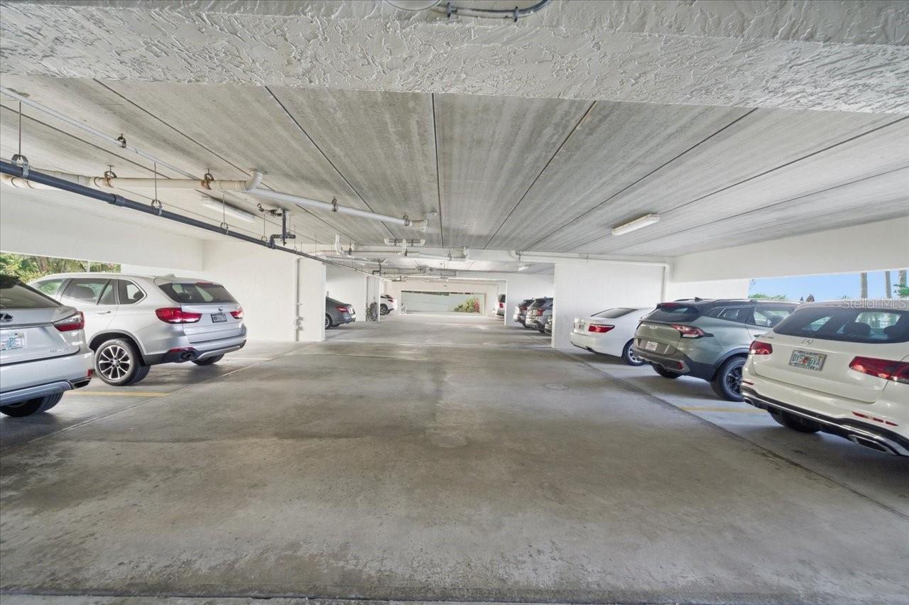 VIEWPOINT-ON-THE-BAY CONDO - Residential