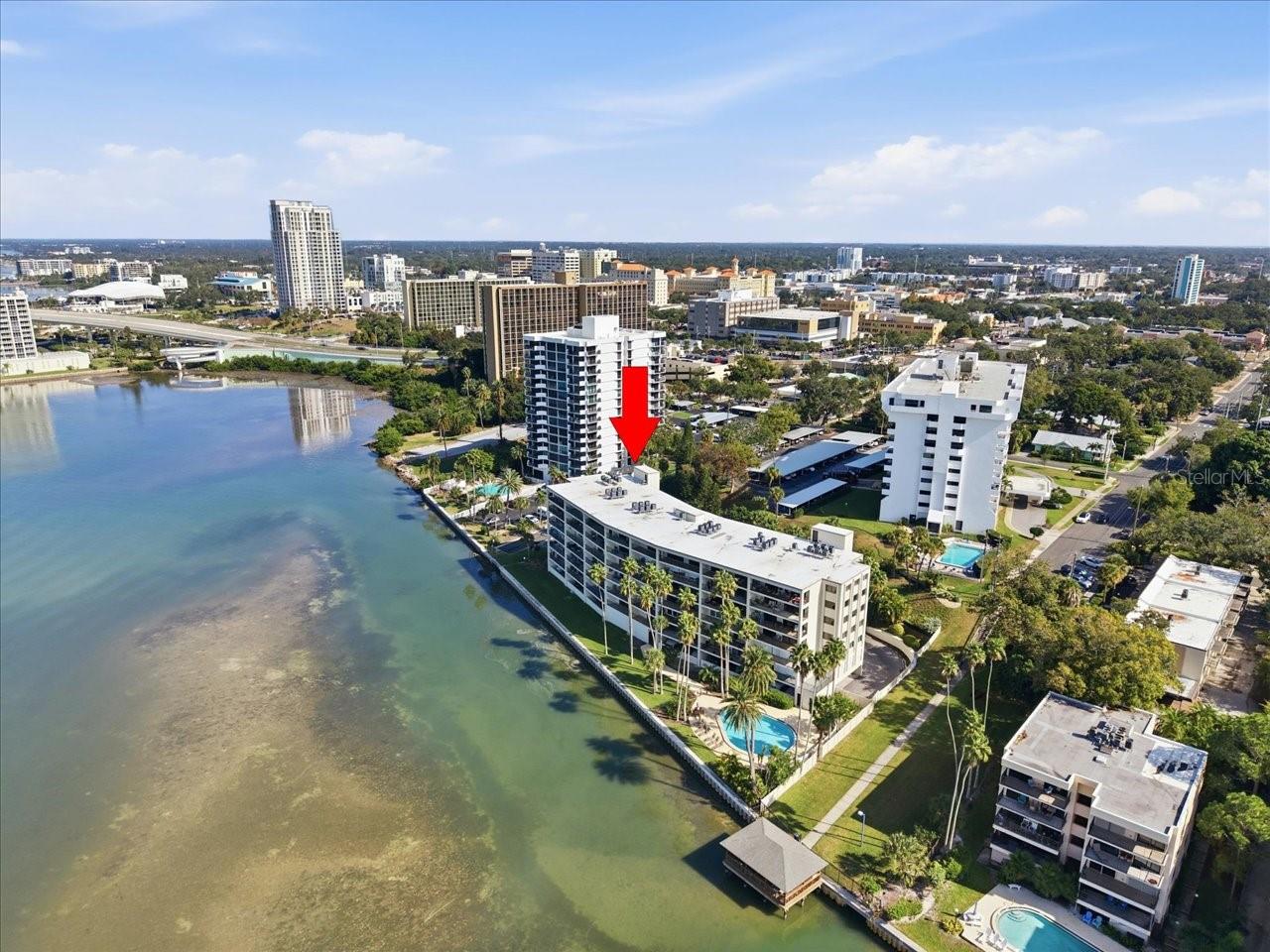 VIEWPOINT-ON-THE-BAY CONDO - Residential
