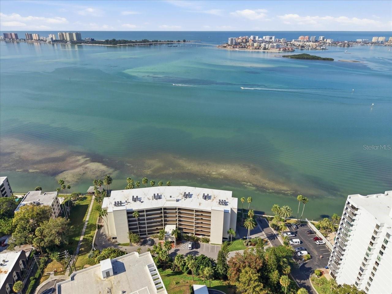 VIEWPOINT-ON-THE-BAY CONDO - Residential