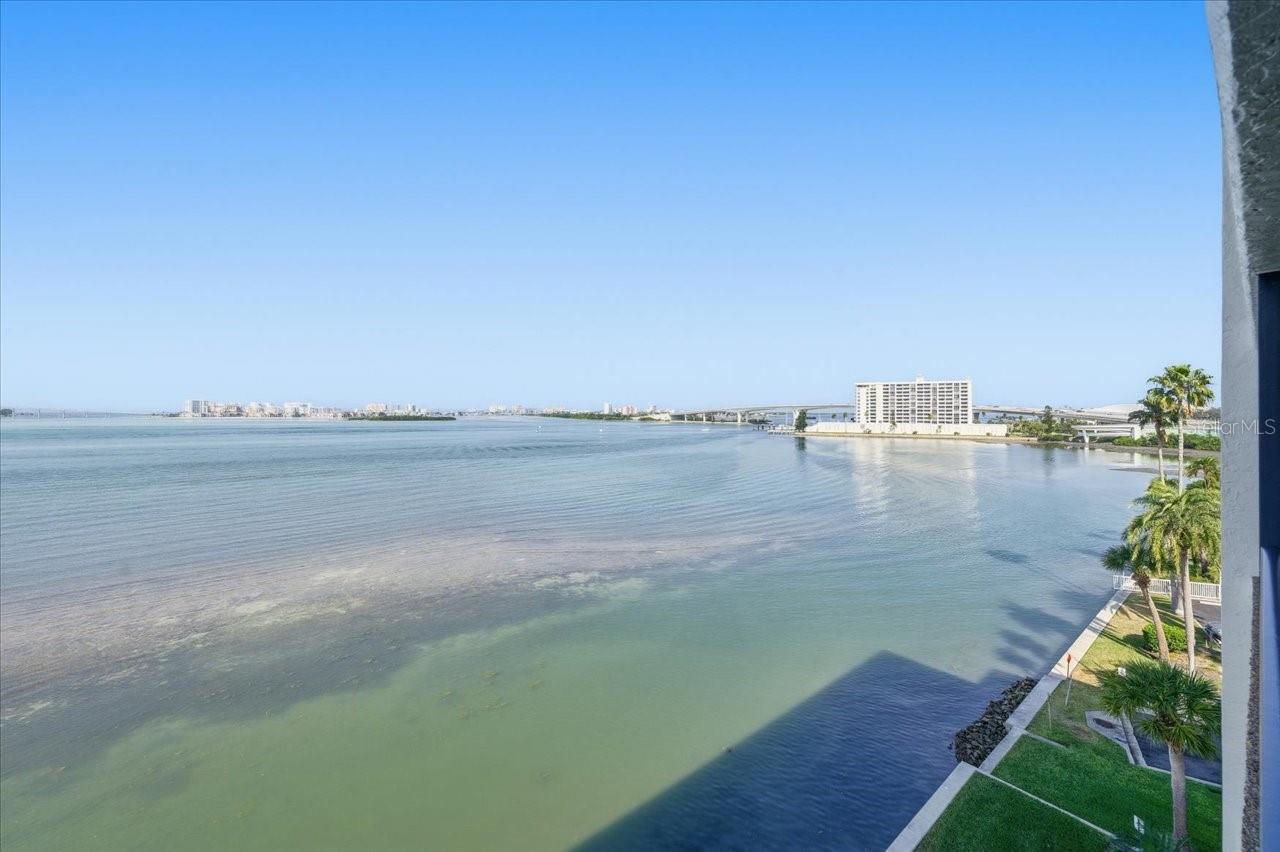 VIEWPOINT-ON-THE-BAY CONDO - Residential