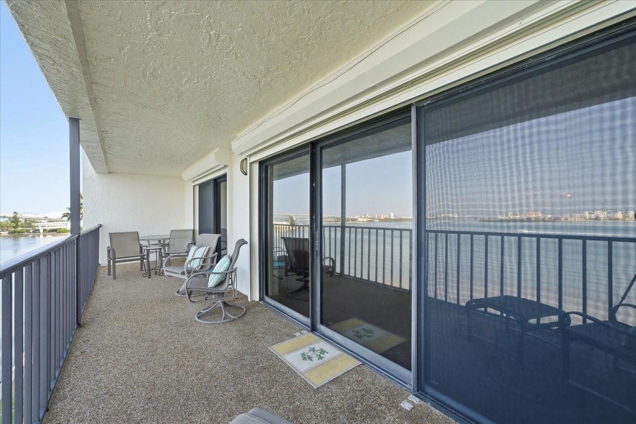 VIEWPOINT-ON-THE-BAY CONDO - Residential