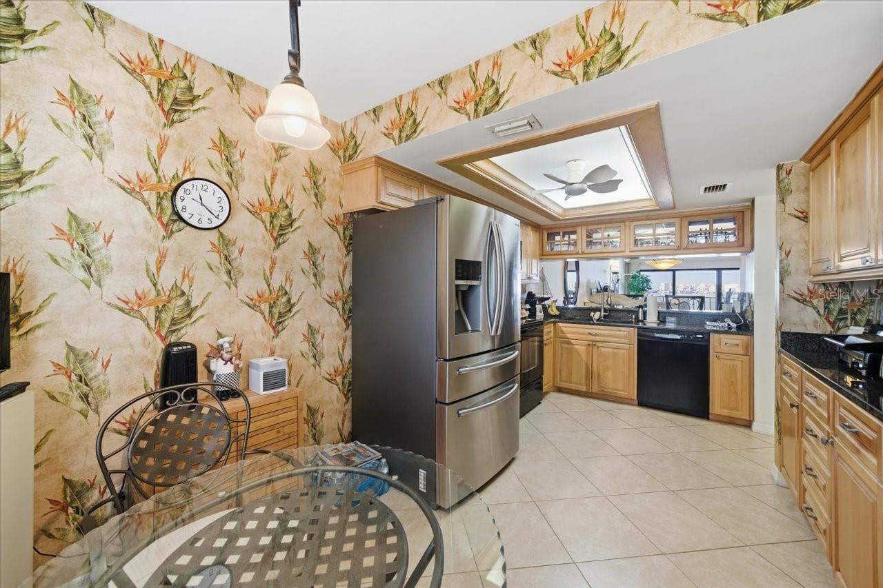 VIEWPOINT-ON-THE-BAY CONDO - Residential